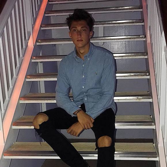 Meet your Posher, Tyler - Picture 1 of 1